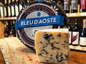 BLEU D AOSTE